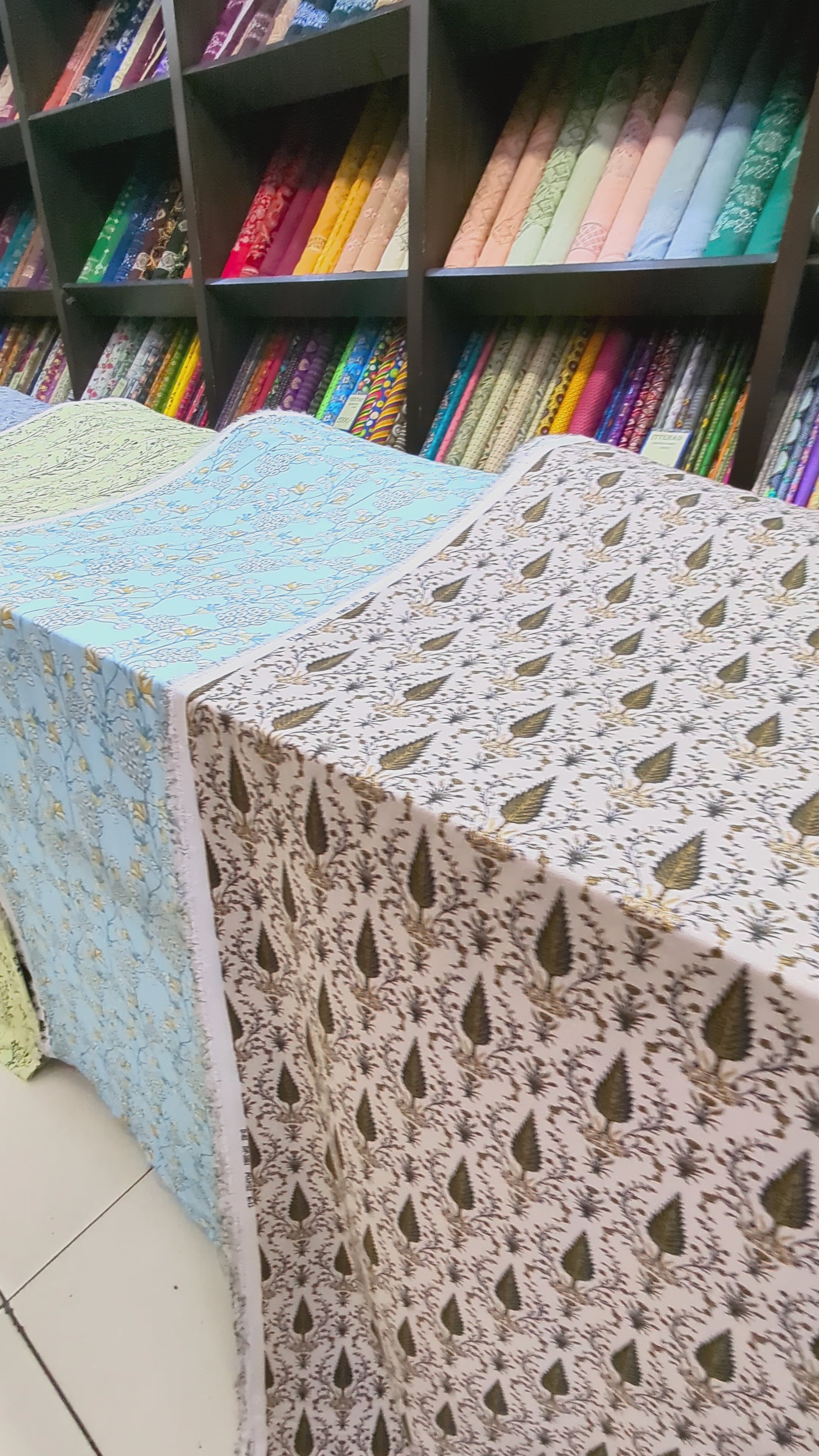 Karandi 2pcs Allover