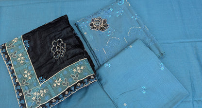 Marina embroidered with velvet shawl