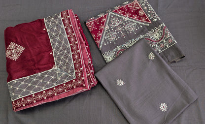 Marina embroidered with velvet shawl